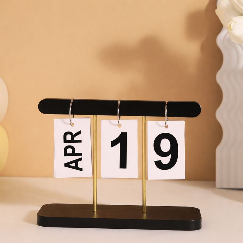 Wooden Flip Desk Calendar
